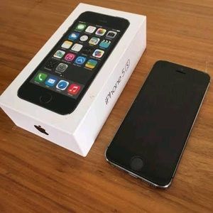 iPhone 5s 16gb Unlocked (Space Grey) Smartphone